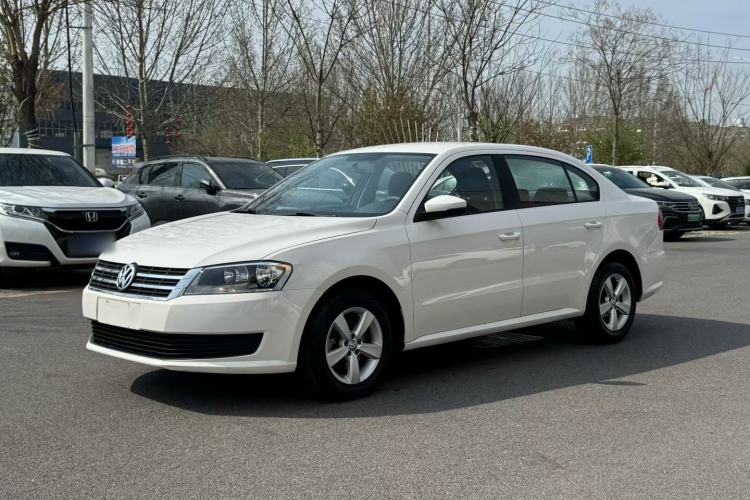 Used Volkswagen Lavida 2013 Revised Classic 1.6L Manual Fashion Edition