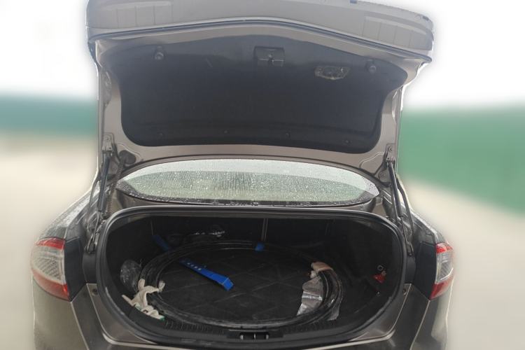 Used Ford Mondeo 2011 2.3L Luxury Model
