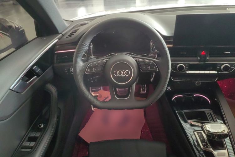 Used Audi A4L 2025 2 Million Units Enjoyment Version 40 TFSI Luxury Dynamic Edition
