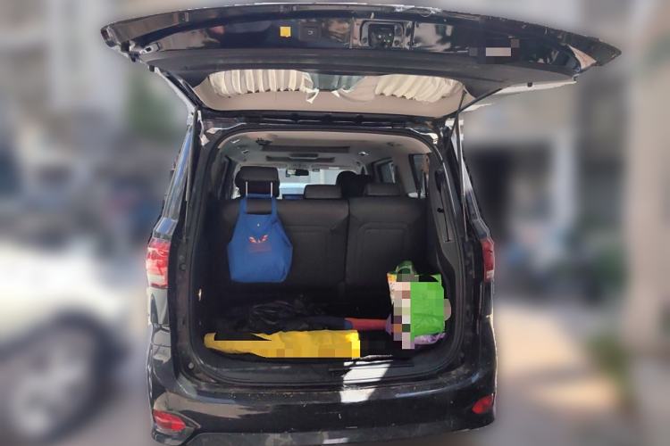 Used SAIC MAXUS G10 2016 2.0T Automatic Luxury Executive Edition Trunk