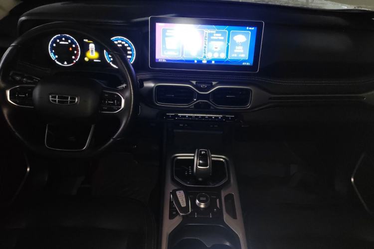 Used Geely Auto Haoyue 2020 1.8TD DCT Luxury Model 5 Seats Center Console