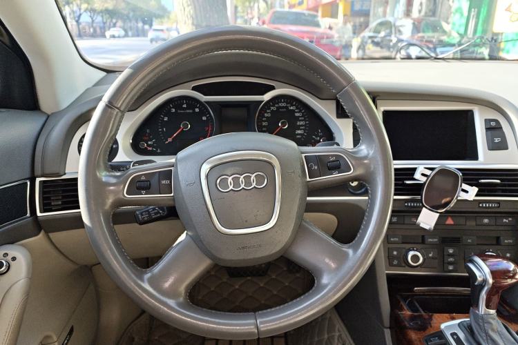 Used Audi A6L 2011 2.8 FSI Luxury Model
