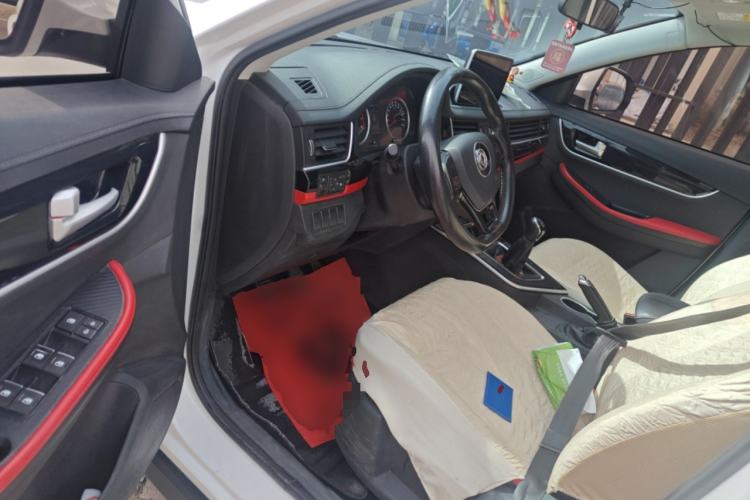 Used FORTHING T5 2021 1.6L Manual Comfort Model Driver Seat