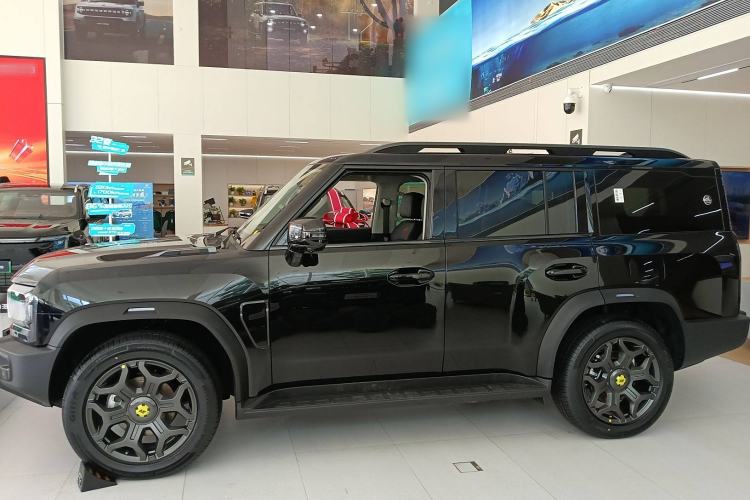 Used JETOUR Traveler C-DM 2025 206km XWD Conquer Extended Version 7 Seats
