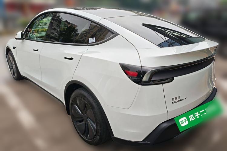 Used Tesla Model Y 2025 Rear-Wheel-Drive Version
