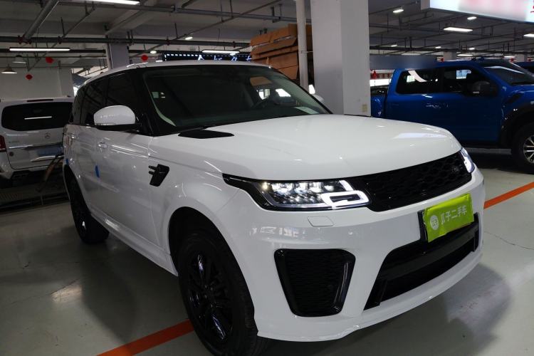 Used Land Rover Range Sport 2017 3.0 SC V6 SE Front Right 45 Deg