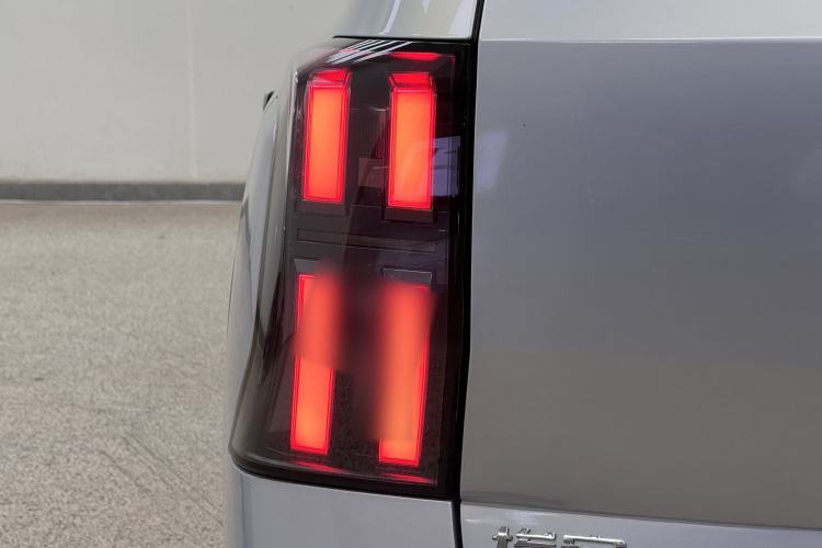 Used AION V 2024 Aion Tyrannosaurus 520 Smart Luxury Edition