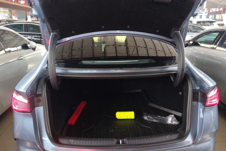 Used BYD Seal 06 New Energy 2024 DM-i 120KM Luxury Model