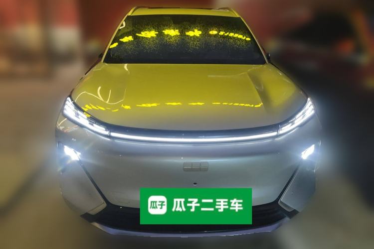 Used Geely Galaxy Xingjian 7 EM-i 2025 120km Flagship Edition Front