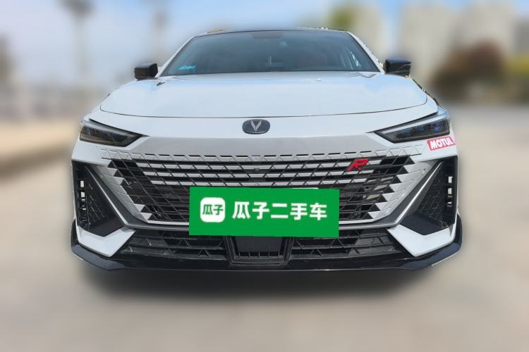 Used CHANGAN UNI-V 2022 1.5T Prestige Version Front