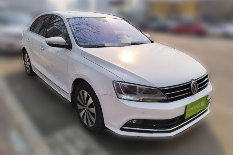 Used Volkswagen Sagitar 2015 230TSI Automatic Luxury Model