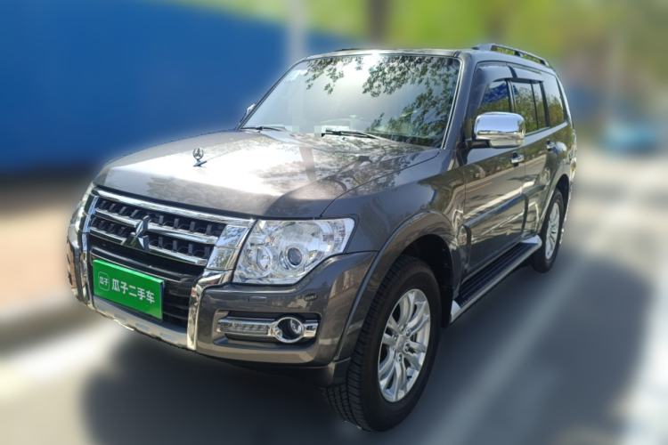 Used Mitsubishi Pajero 