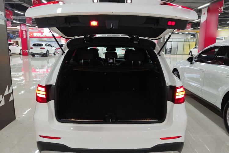 Used Mercedes-Benz GLC 2019 Facelift GLC 260 L 4MATIC Luxury Model
