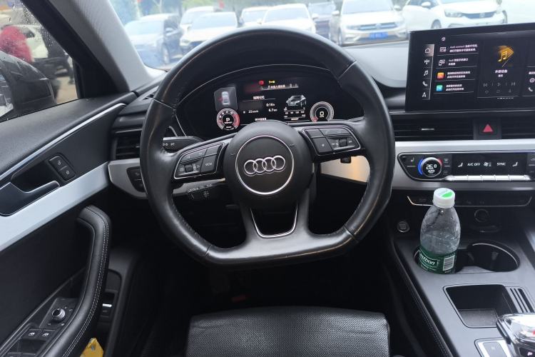 Used Audi A4L 2022 40 TFSI Luxury Dynamic Model