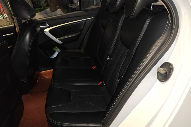 Used Geely Auto Emgrand 2017 Sedan Million Edition 1.5L Manual - Upward Version