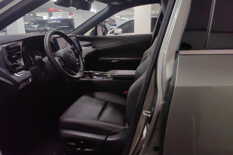 Used Lexus RX New Energy 2023 450h+ Four-Wheel Drive Enjoyment Edition Left Front Seat