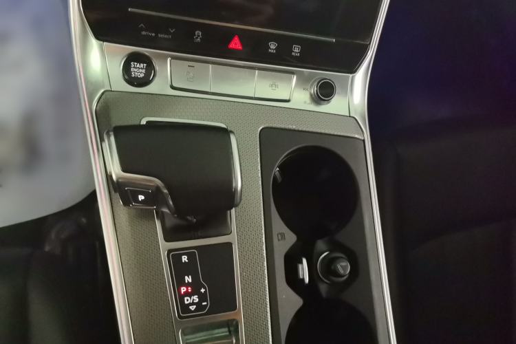 Used Audi A6 2021 allroad quattro Explorer 55 TFSI Prestige Off-Road Model