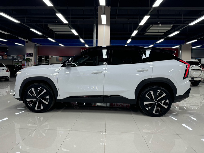 Geely Auto FX11 2023 2.0TD DCT Prestige Edition — снимка 4