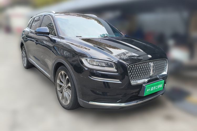 Used Lincoln Nautilus 2021 2.0T Four-Wheel Drive Luxury Edition Front Right 45 Deg