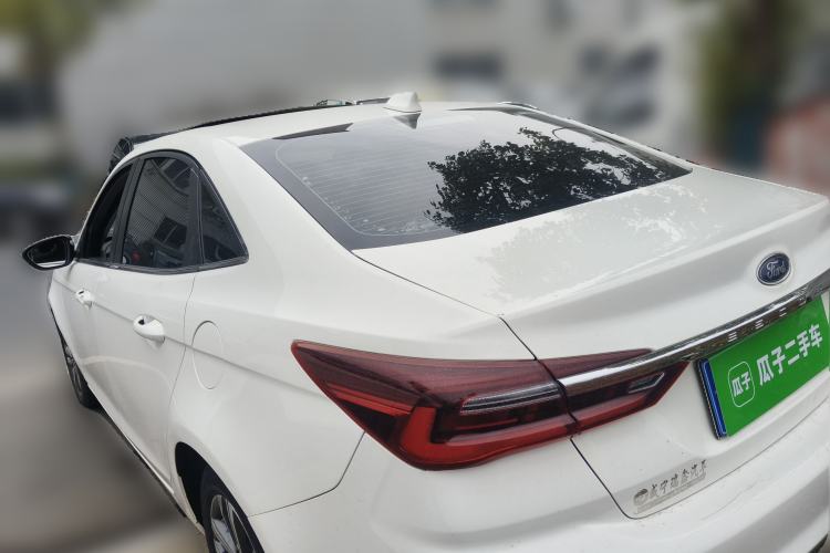 Used Ford Escort 2021 1.5L Automatic Diamond Edition
