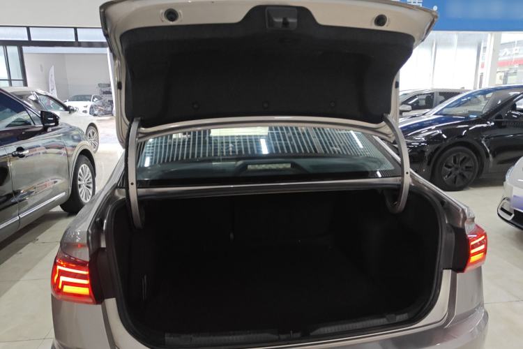 Used Volkswagen Bora 2020 1.5L Automatic Elite Version Trunk