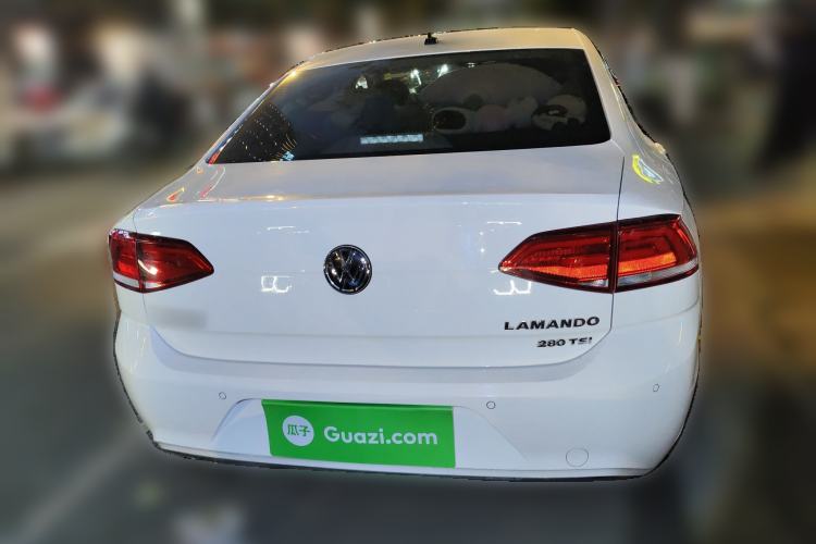 Used Volkswagen Lamando 2018 280TSI DSG Comfort Edition
