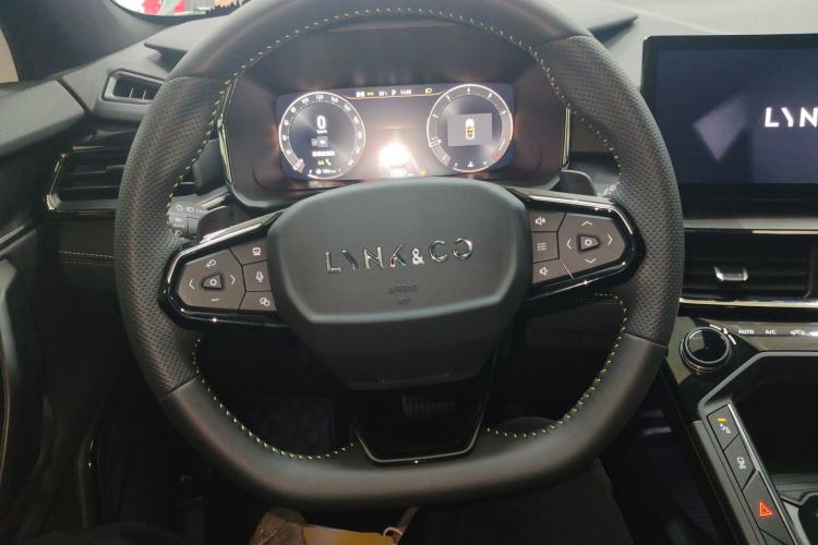 Used Lynk & Co 06 2023 Remix 1.5T Dynamic Halo
