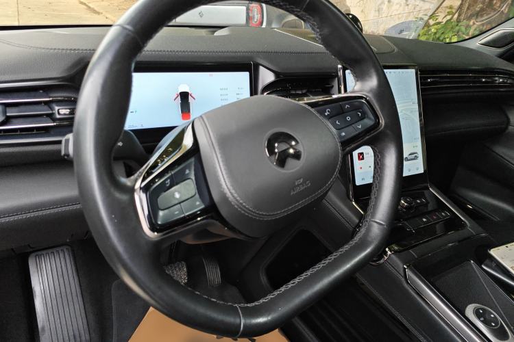 Used Nio ES8 2020 415 km Range 7-Seater Version
