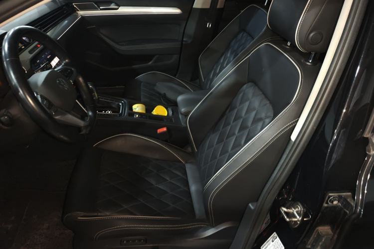 Used Volkswagen Magotan GTE Plug-in Hybrid 2022 GTE Prestige Model