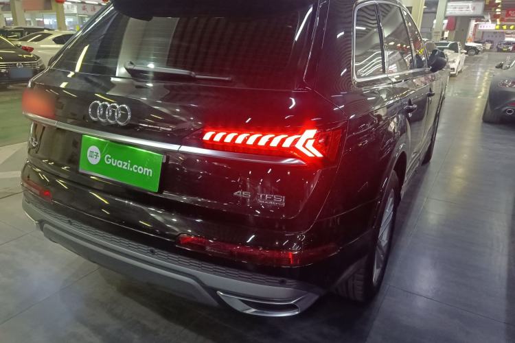 Used Audi Q7 2023 45 TFSI quattro S line Sport model