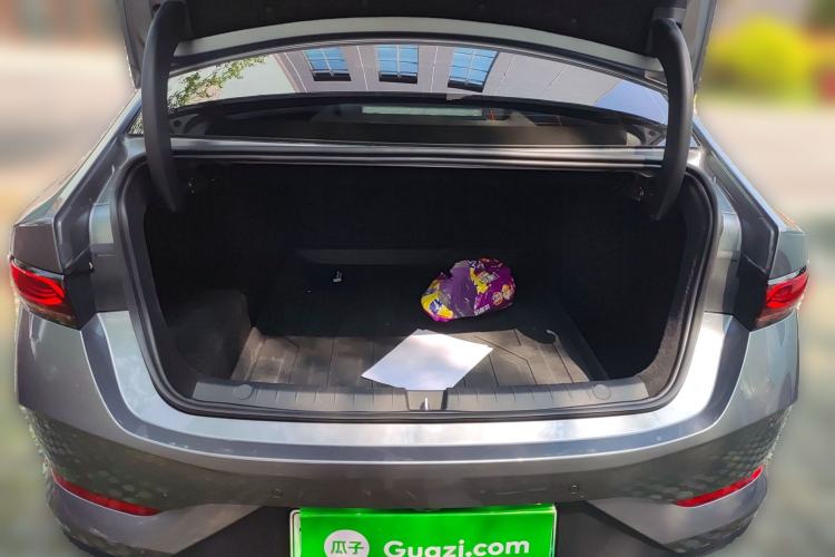 Used BYD Qin PLUS 2025 DM-i Smart Drive 55KM Leading Model Trunk