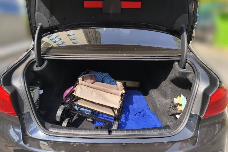 Used BMW 5 Series 2019 525Li M Sport Package Trunk