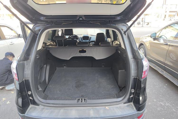 Used Ford Kuga 2019 EcoBoost 180 Two-Wheel-Drive Platinum Edition China VI Standard
