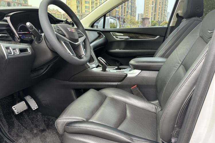 Used Cadillac XT5 2017 Anniversary Edition 28T Four-Wheel Drive Luxury Model
