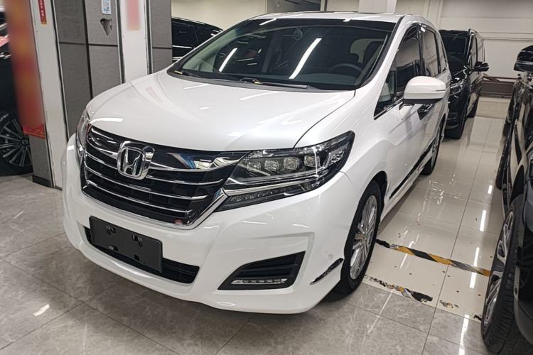 Used Honda Elysion 2016 2.4L Luxury Edition Front Left 45 Deg
