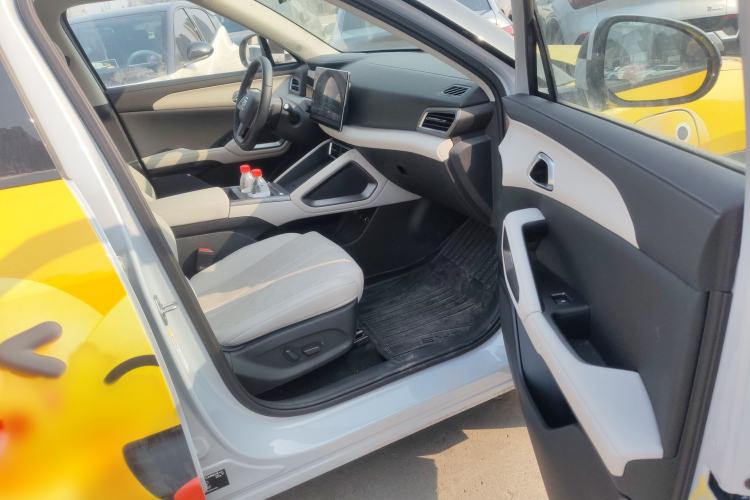 Used BYD Yuan UP 2025 Intelligent Driving Version 401 km Beyond-Range Edition