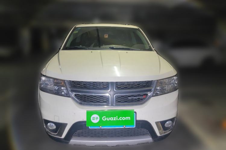 Used Dodge Journey 2013 2.4L Two-Wheel Drive Luxury Version Front