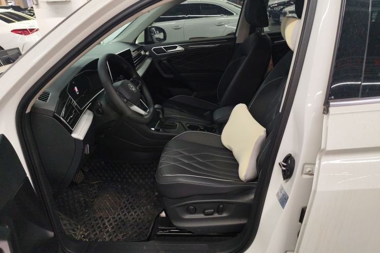 Used Volkswagen Tiguan L 2024 330TSI Automatic Two-Wheel Drive Smart Edition Left Front Seat