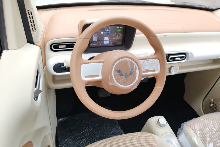 Used Wuling Hongguang MINIEV 2024 3rd Generation 215km Youth Edition
