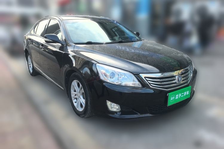 Used CHANGAN Raeton 2014 1.8T Automatic Elite Anniversary Edition China IV Standard Front Right 45 Deg