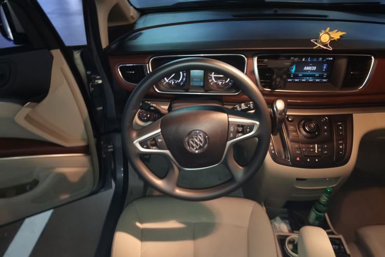 Used Buick GL8 2018 28T Comfort Model China VI Standard