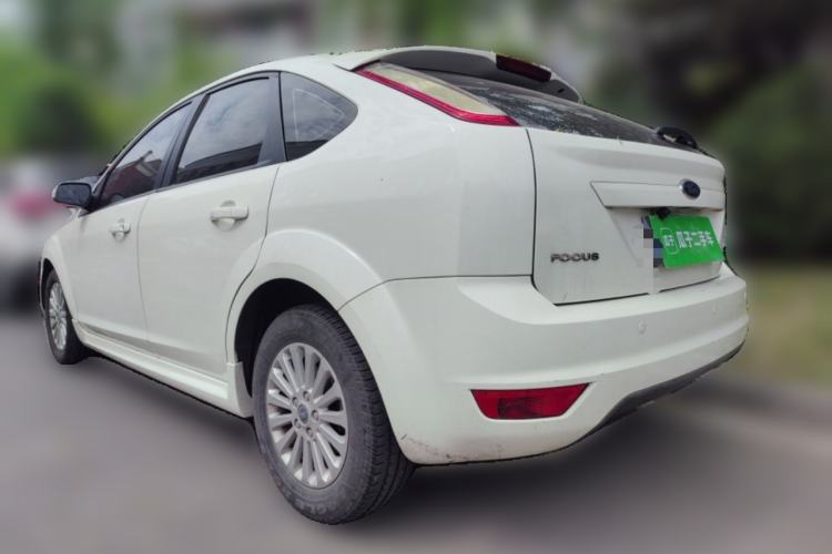 Used Ford Focus 2013 Hatchback Classic 1.8L Automatic Fashion Edition Rear Left 45 Deg