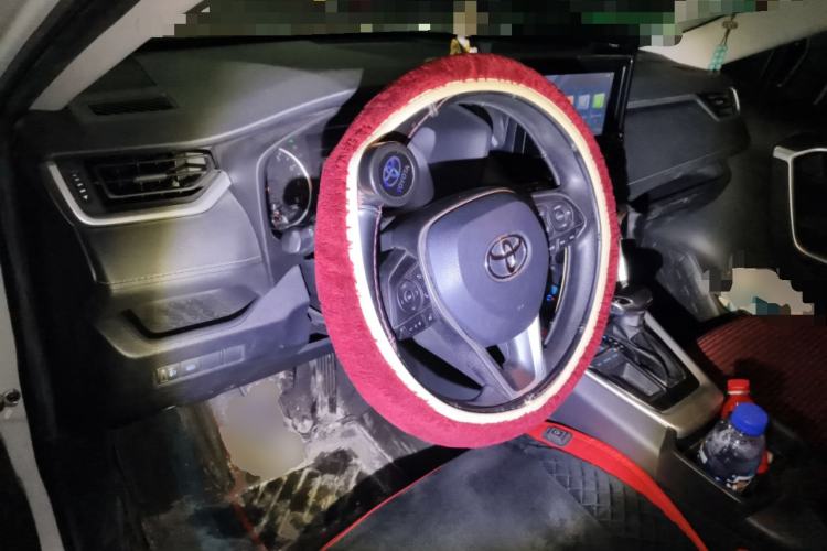 Used Toyota RAV4 2022 2.0L CVT Two-Wheel Drive Urban Edition Steering Wheel
