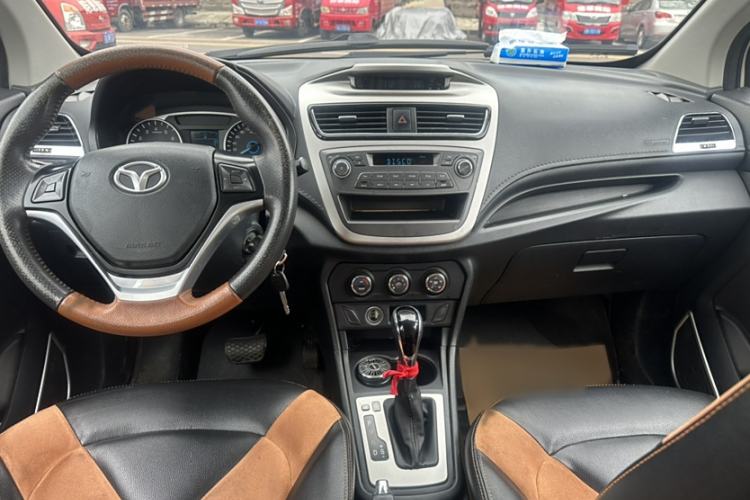 Used FAW Yingzhi G5 2016 1.5L CVT Elite Edition