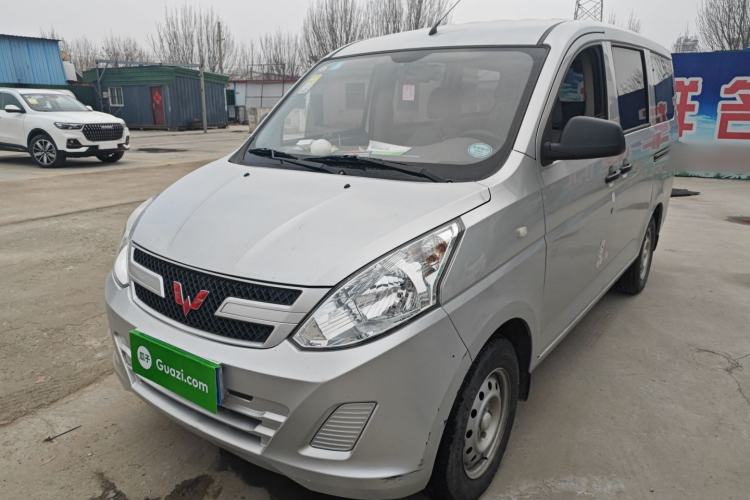 Used Wuling Rongguang V 2015 1.2L Practical Model