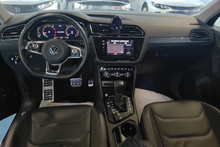 Used Volkswagen Tiguan L 2021 330TSI Automatic Two-Wheel Drive R-Line Enhanced Edition
