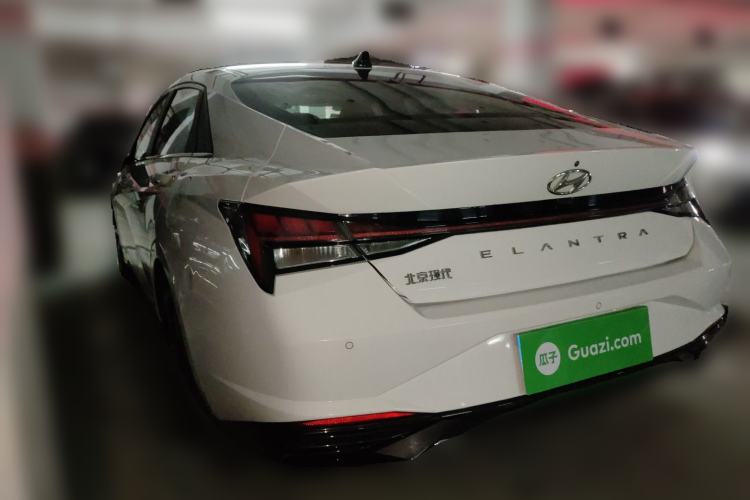 Used Hyundai Elantra 2021 1.5L CVT LUX Prestige Edition
