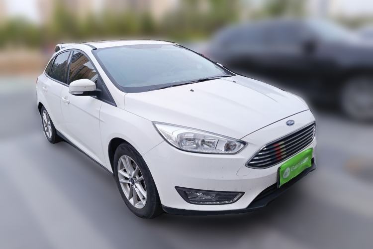 Used Ford Focus 2018 Sedan Classic 1.6L Automatic Trendy SmartDrive Edition Front Right 45 Deg