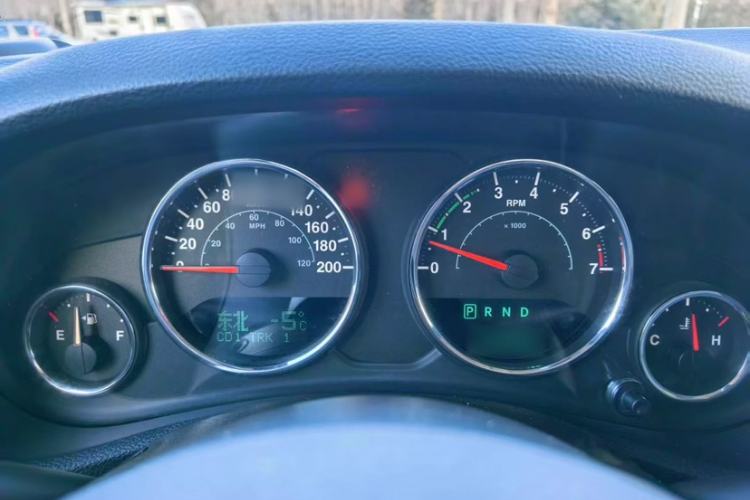 Used Jeep Wrangler 2015 3.0L Sahara Four-Door Comfort Edition
