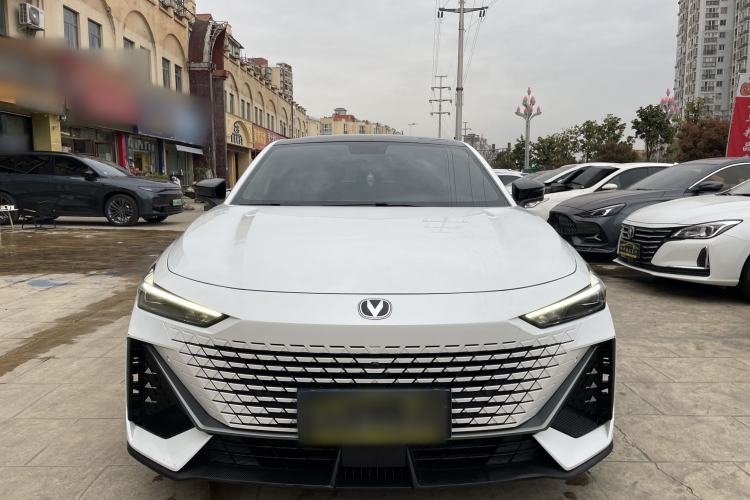 Used CHANGAN UNI-V 2022 1.5T Prestige Version Exterior 1